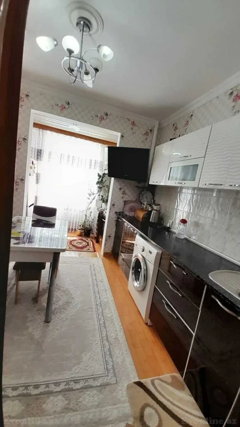 Satılır 3 otaqlı Mənzil Köhnə tikili 64 m² Həzi Aslanov m.