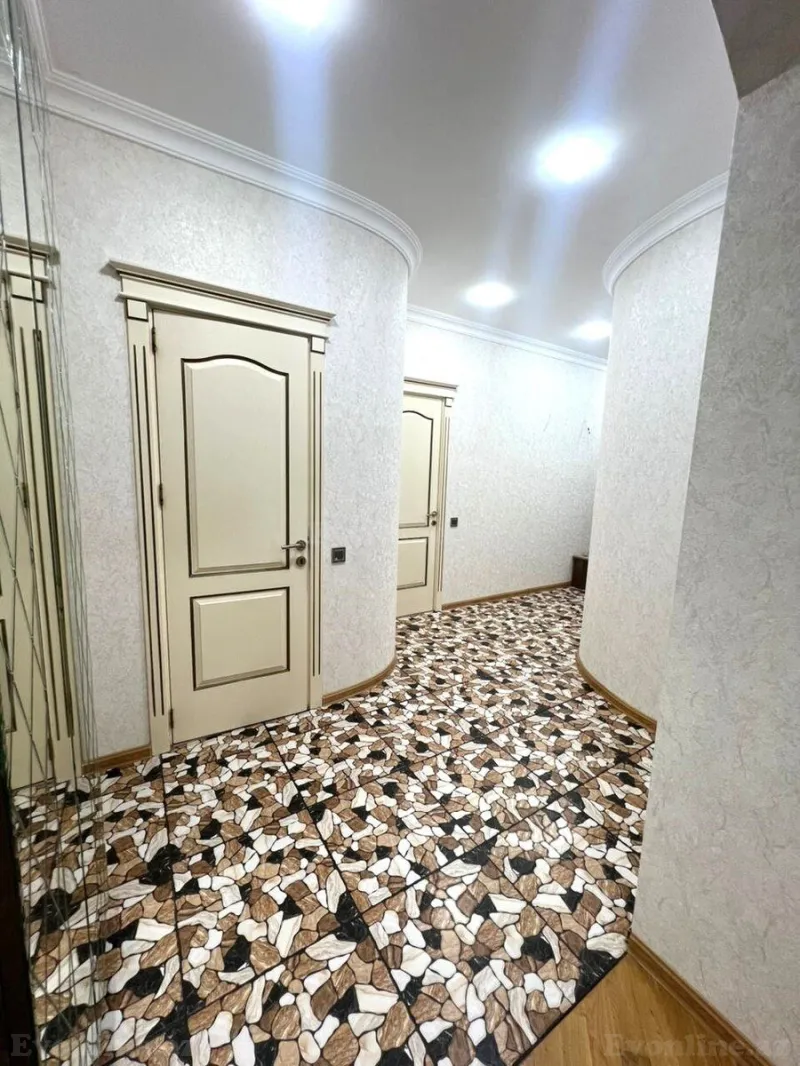 Satılır 3 otaqlı Mənzil Yeni tikili 130 m² 9-cu mikrorayon - şəkil 7