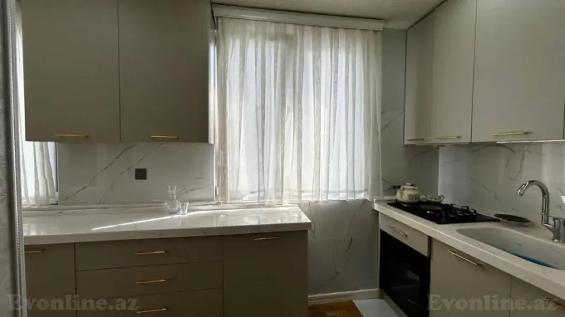 Satılır 3 otaqlı Mənzil Köhnə tikili 75 m² Nərimanov r. - şəkil 8