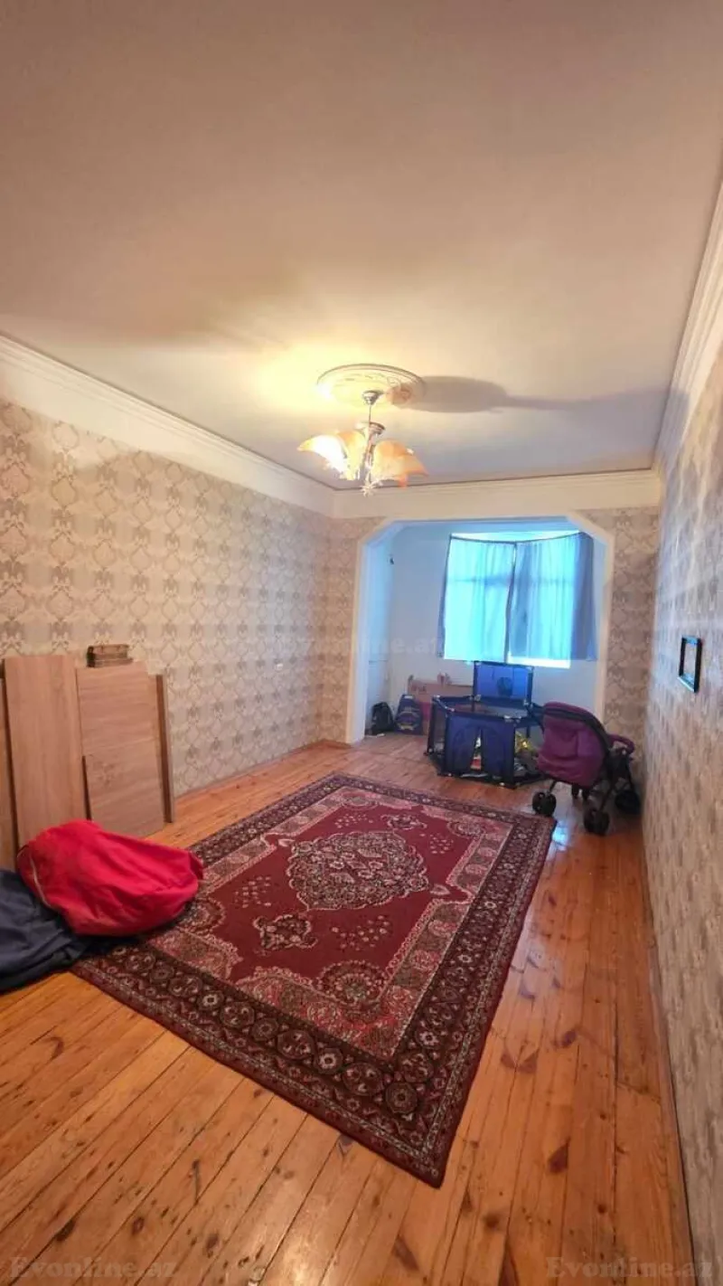 Satılır 3 otaqlı Mənzil Köhnə tikili 80 m² Abşeron r.