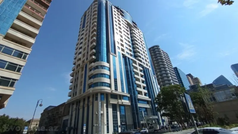 Kirayə verilir 3 otaqlı Mənzil Yeni tikili 200 m² 28 May m.