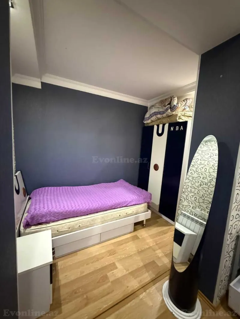 Kirayə verilir 3 otaqlı Mənzil Köhnə tikili 65 m² 8 Noyabr m.