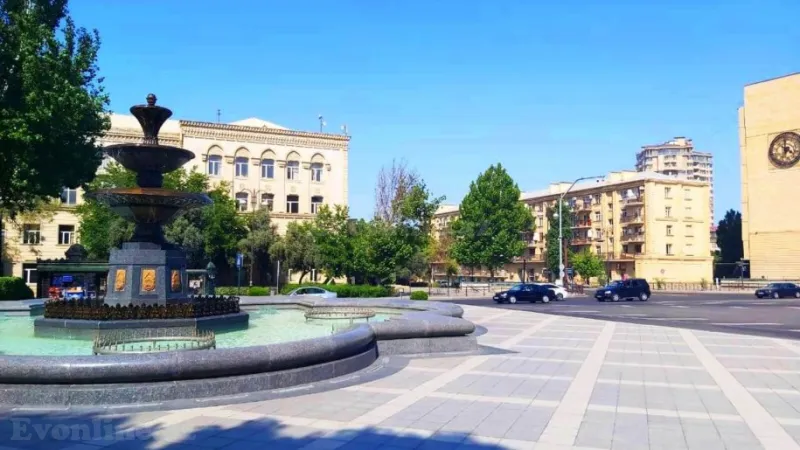 Satılır 2 otaqlı Mənzil Köhnə tikili 65 m² Elmlər Akademiyası m. - şəkil 2