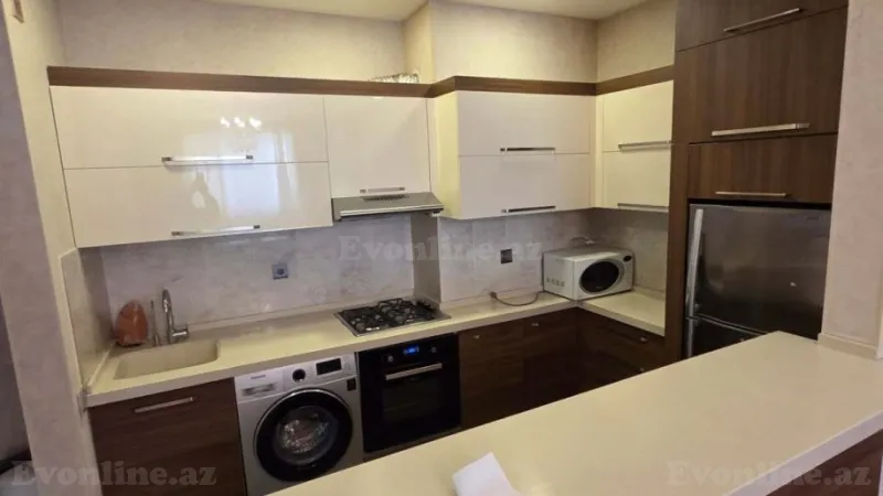 Satılır 3 otaqlı Mənzil Yeni tikili 80 m² 8 Noyabr m. - şəkil 3