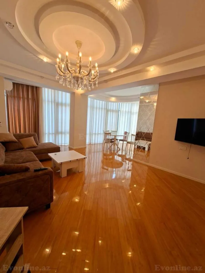 Bakı, Nəsimi r., Nizami m.da 4 otaqlı mənzil kirayə verilir