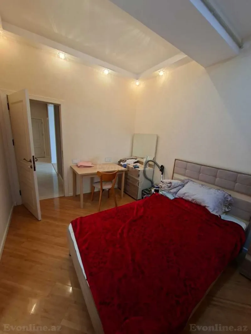 Kirayə verilir 4 otaqlı Mənzil Yeni tikili 130 m² Nizami m. - şəkil 8