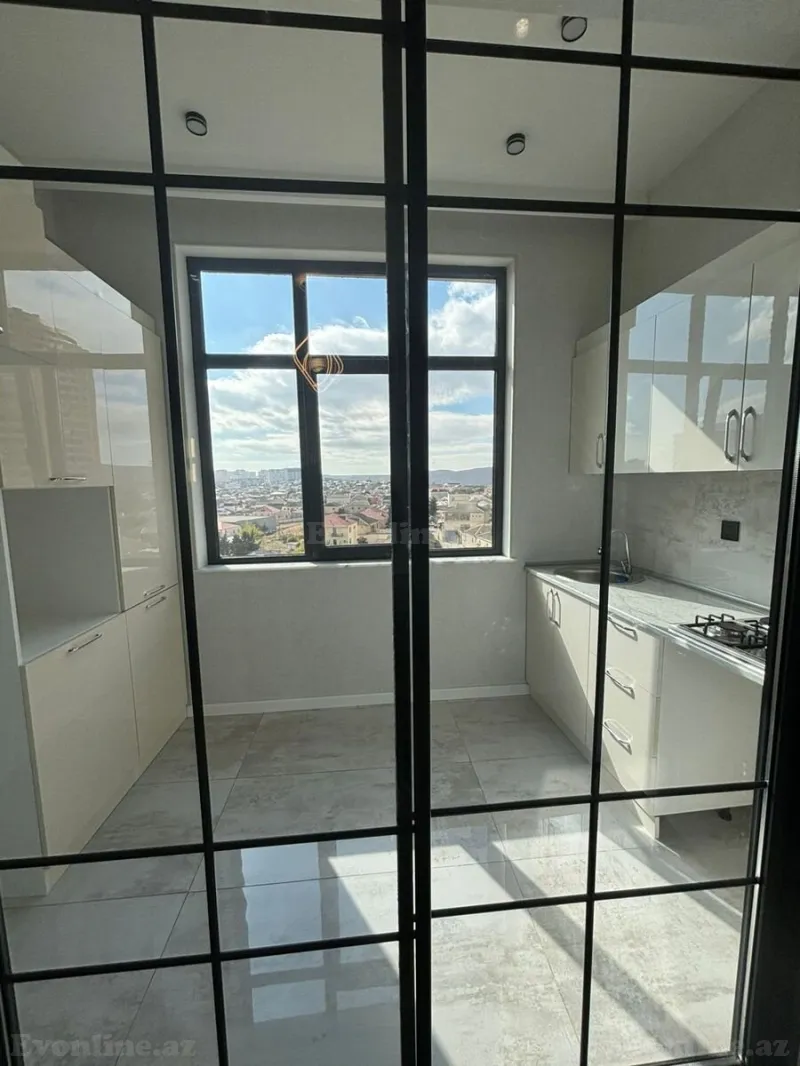 Satılır 3 otaqlı Mənzil Yeni tikili 86 m² Yasamal r. - şəkil 2