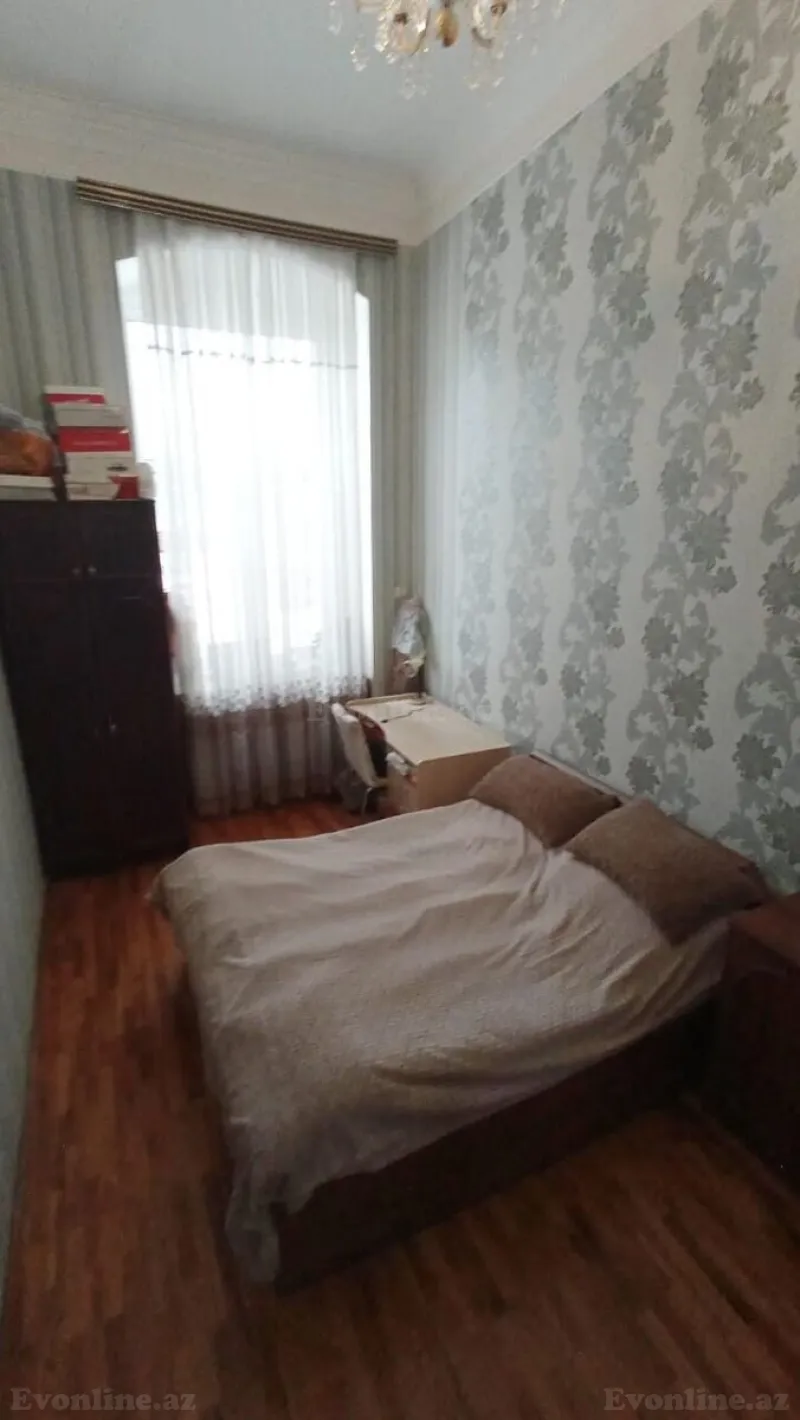 Satılır 3 otaqlı Mənzil Köhnə tikili 80 m² Sahil m. - şəkil 6