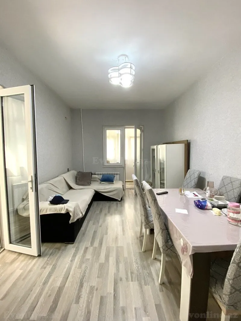 Satılır 2 otaqlı Mənzil Köhnə tikili 50 m² Gənclik m.