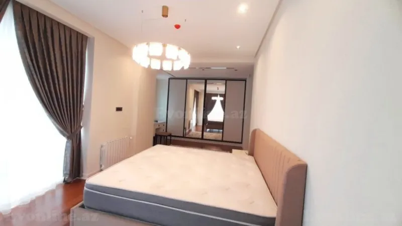 Kirayə verilir 4 otaqlı Mənzil Yeni tikili 220 m² Sahil m. - şəkil 14