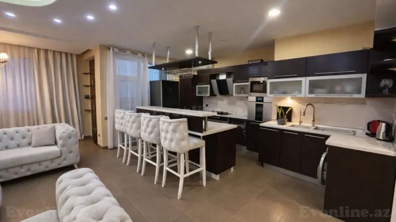 Kirayə verilir 3 otaqlı Mənzil Yeni tikili 140 m² 28 May m. - şəkil 7