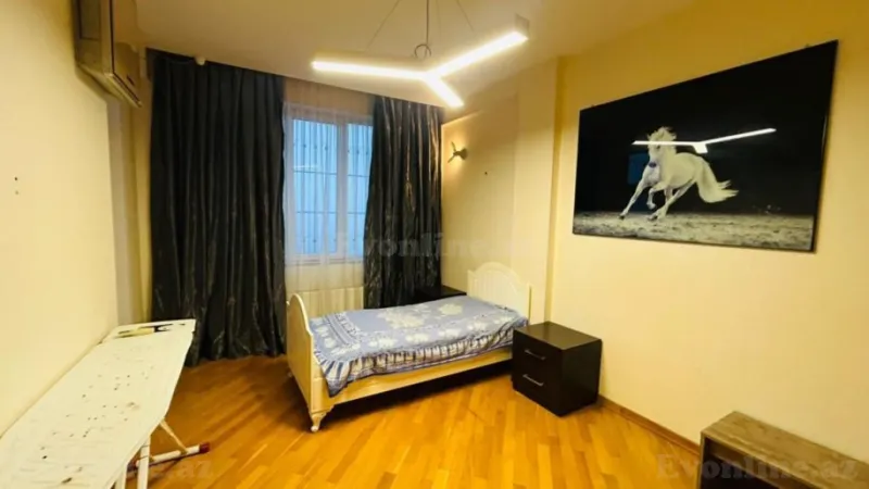 Kirayə verilir 3 otaqlı Mənzil Yeni tikili 140 m² 28 May m. - şəkil 16