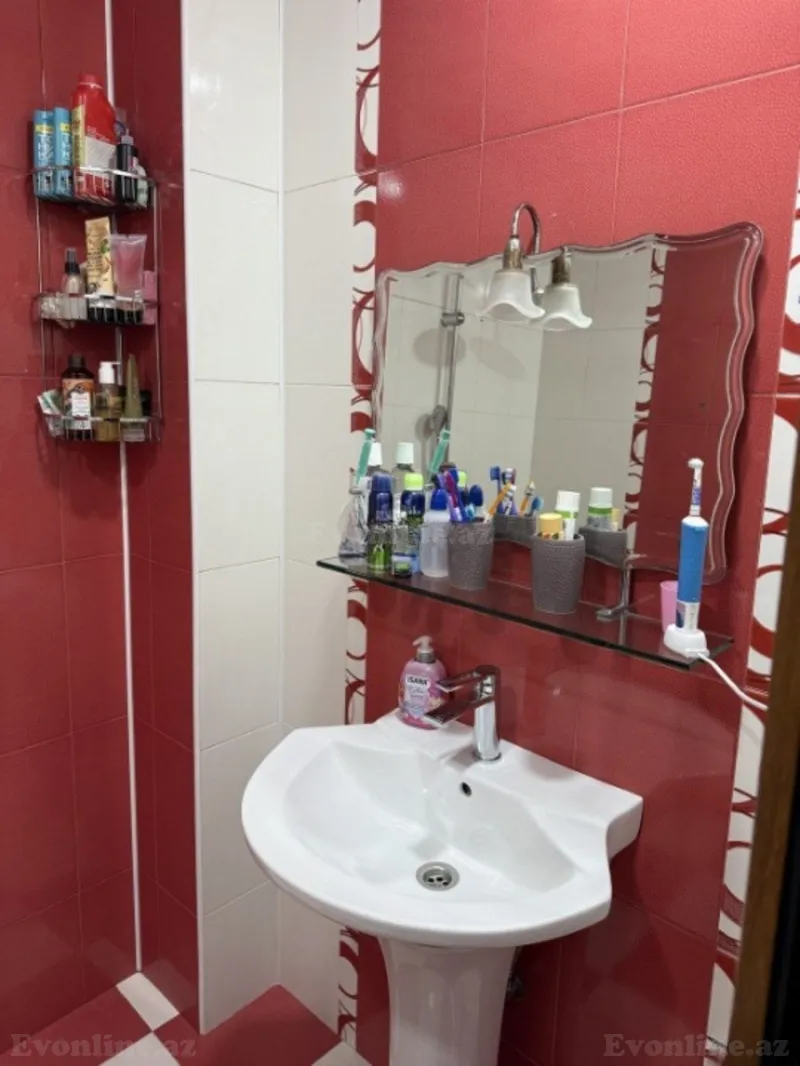 Satılır 2 otaqlı Mənzil Yeni tikili 80 m² Xalqlar Dostluğu m. - şəkil 9