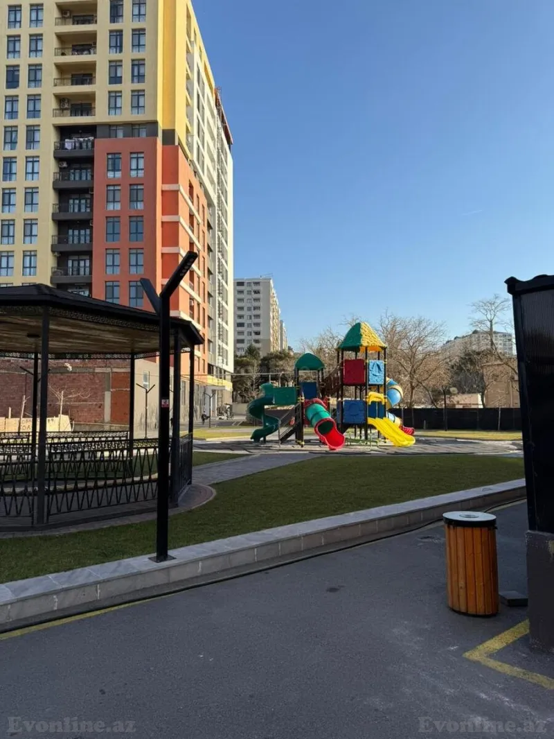 Satılır 3 otaqlı Mənzil Yeni tikili 116 m² Qara Qarayev m. - şəkil 2