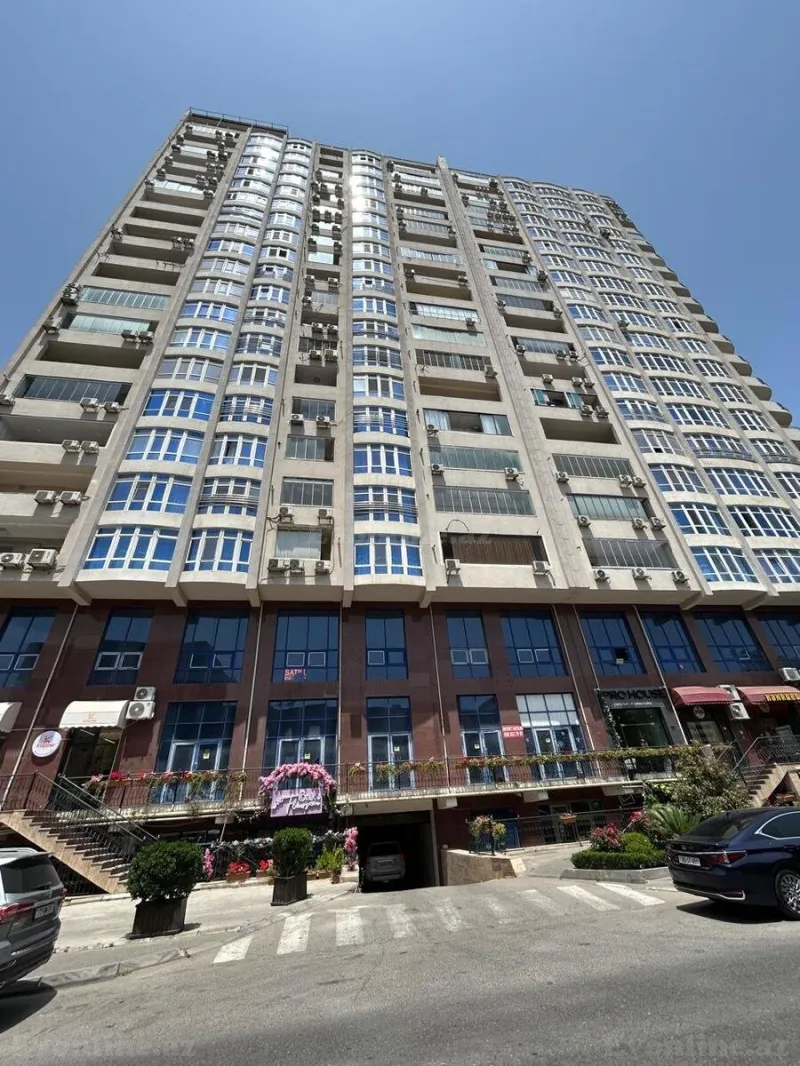 Satılır 4 otaqlı Mənzil Yeni tikili 140 m² Xətai m.