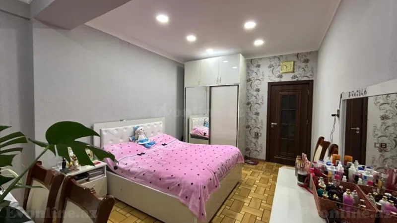 Satılır 4 otaqlı Mənzil Yeni tikili 140 m² Xətai m. - şəkil 13