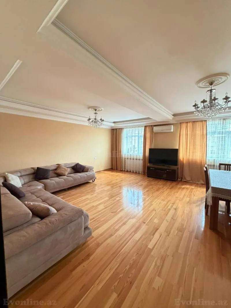 Satılır 4 otaqlı Mənzil Köhnə tikili 100 m² Əhmədli m. - şəkil 2