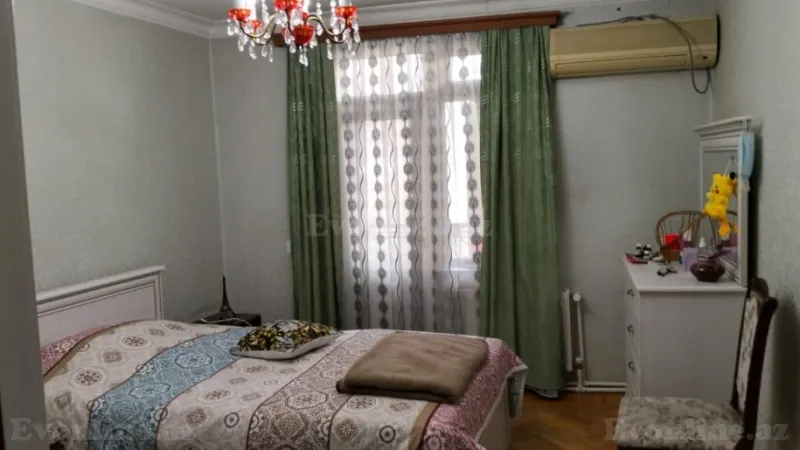 Satılır 2 otaqlı Mənzil Köhnə tikili 57 m² Yasamal r. - şəkil 3