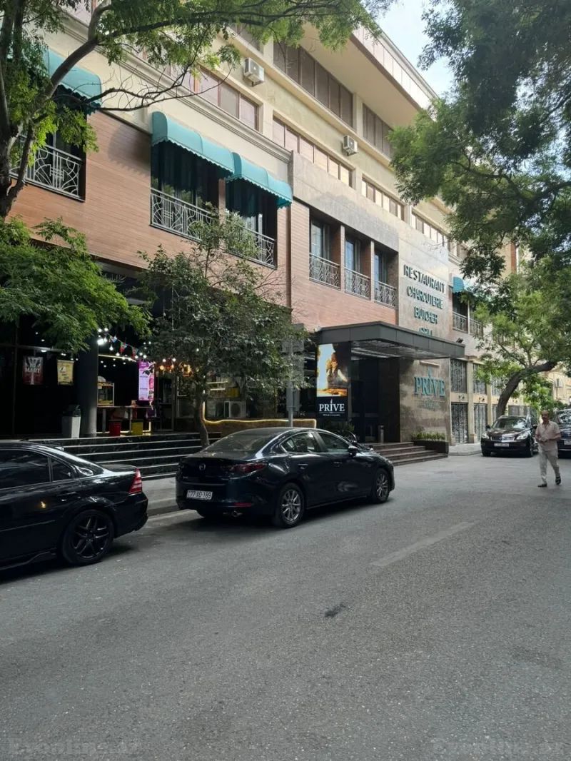 Satılır 1 otaqlı Mənzil Köhnə tikili 40 m² Sahil m. - şəkil 3