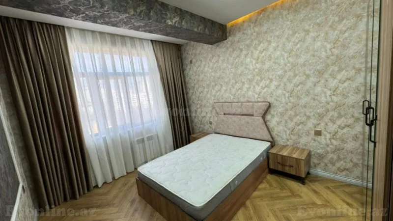 Satılır 2 otaqlı Mənzil Yeni tikili 71 m² Neftçilər m. - şəkil 3