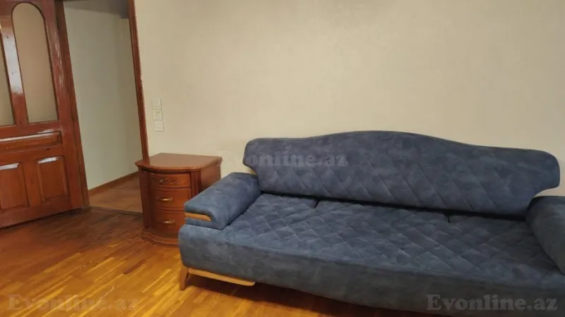 Kirayə verilir 2 otaqlı Mənzil Köhnə tikili 75 m² Yasamal - şəkil 3