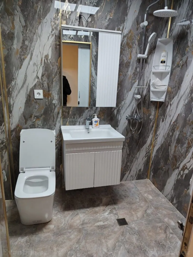 Kirayə verilir 2 otaqlı Mənzil Köhnə tikili 75 m² Yasamal - şəkil 7