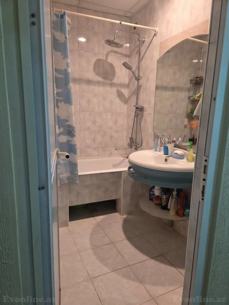 Satılır 4 otaqlı Mənzil Köhnə tikili 106 m² Nəsimi m. - şəkil 18