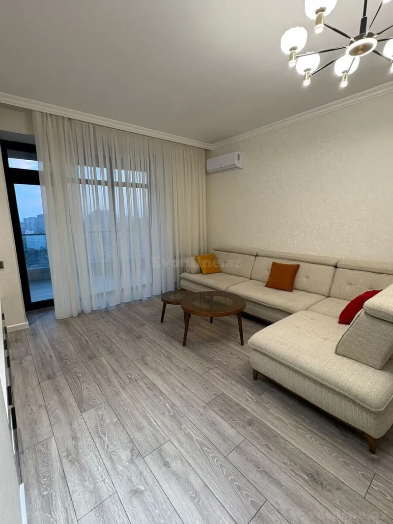 Kirayə verilir 3 otaqlı Mənzil Yeni tikili 140 m² 8 Noyabr m. - şəkil 2