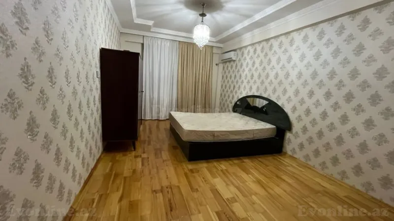 Satılır 3 otaqlı Mənzil Yeni tikili 120 m² İnşaatçılar m. - şəkil 3