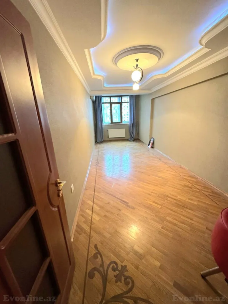 Satılır 2 otaqlı Mənzil Köhnə tikili 74 m² Xətai m. - şəkil 2