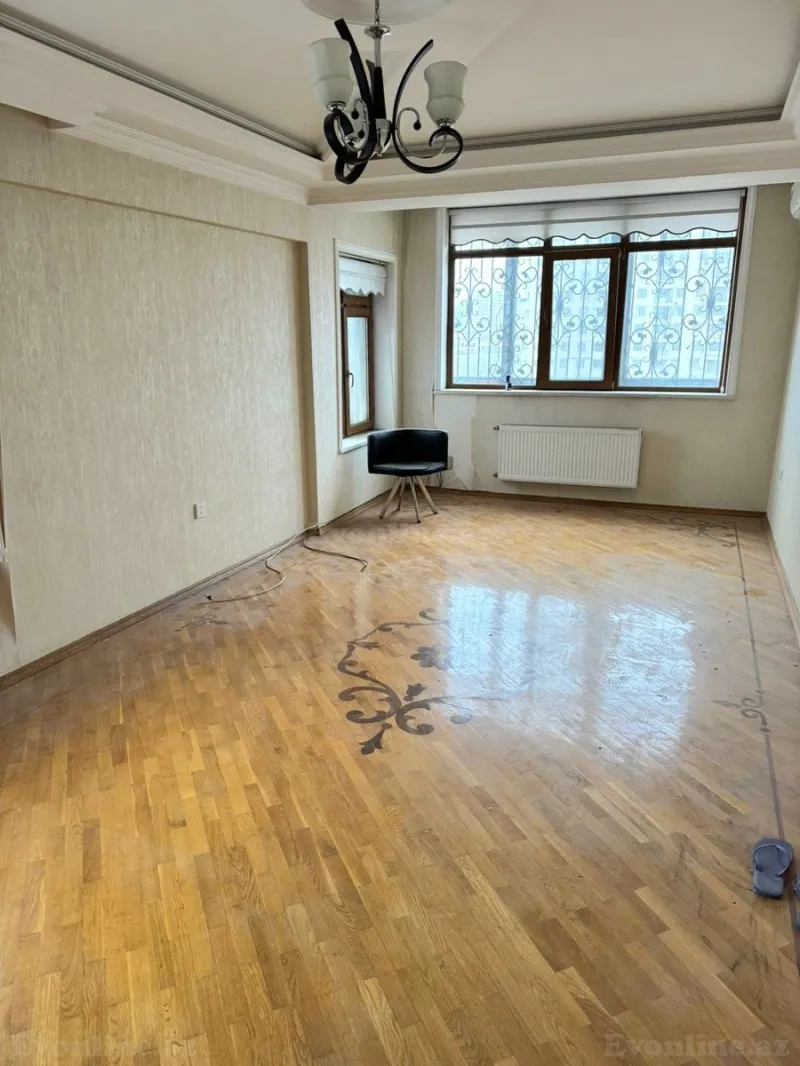 Satılır 2 otaqlı Mənzil Köhnə tikili 74 m² Xətai m. - şəkil 9
