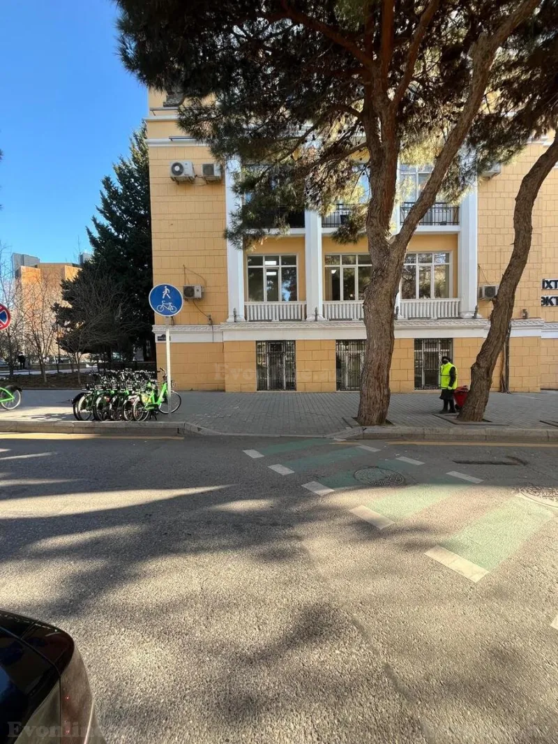 Kirayə verilir Obyekt 50 m² 28 May m.