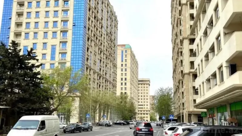 Satılır 4 otaqlı Mənzil Yeni tikili 166 m² Nəsimi r.