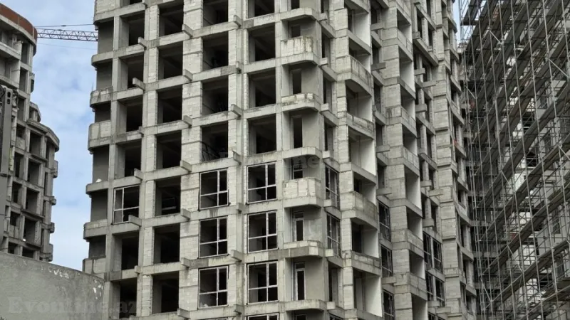 Bakı, Sabunçu r.da 4 otaqlı mənzil satılır