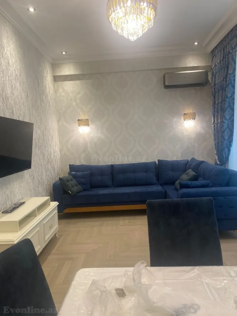 Kirayə verilir 2 otaqlı Mənzil Yeni tikili 93 m² 28 May m.