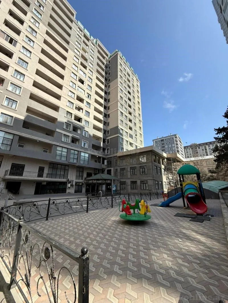 Satılır 3 otaqlı Mənzil Yeni tikili 126 m² 28 May m. - şəkil 16
