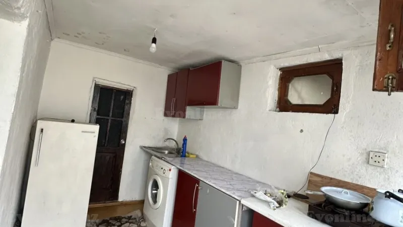 Bakı, Sabunçu r., Koroğlu m.da 1 otaqlı mənzil kirayə verilir