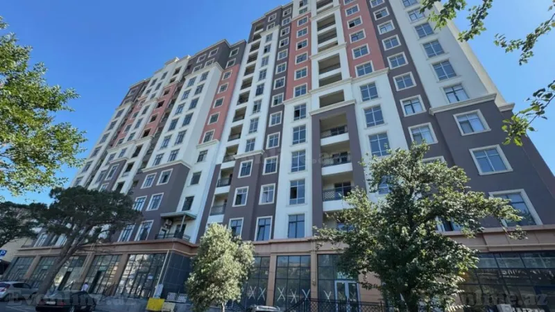 Bakı, Nizami r., Qara Qarayev m.da 1 otaqlı mənzil satılır