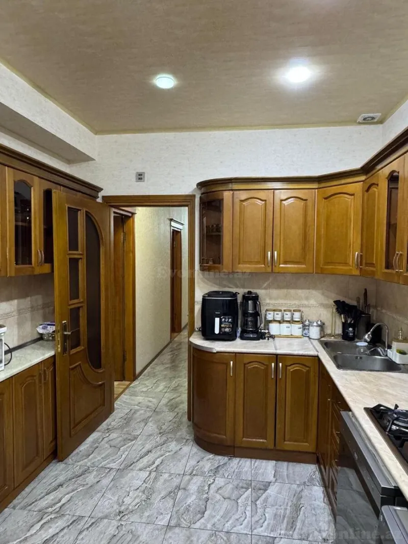 Satılır 3 otaqlı Mənzil Yeni tikili 120 m² Neftçilər m. - şəkil 9