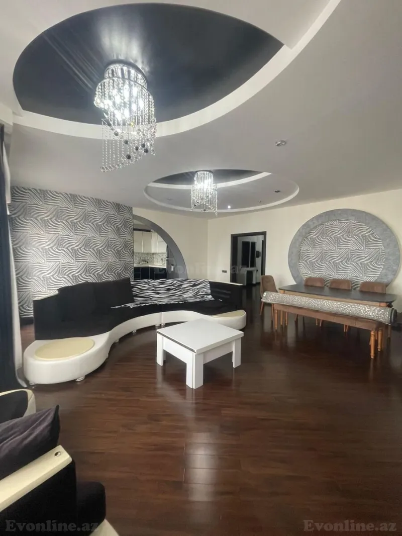 Satılır 3 otaqlı Mənzil Yeni tikili 148 m² 8 Noyabr m.