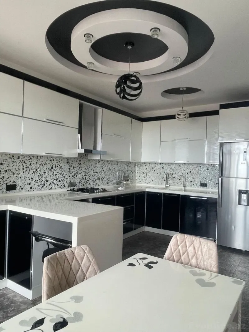 Satılır 3 otaqlı Mənzil Yeni tikili 148 m² 8 Noyabr m. - şəkil 5