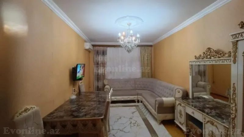 Satılır 3 otaqlı Mənzil Köhnə tikili 65 m² Memar Əcəmi m.