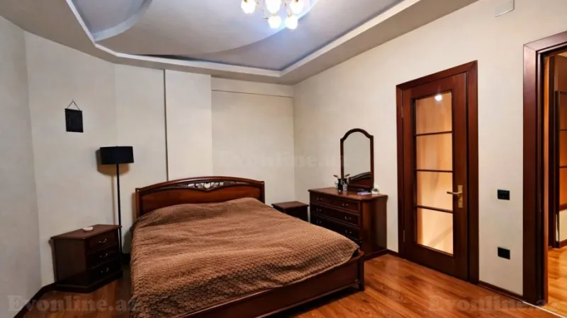 Satılır 3 otaqlı Mənzil Yeni tikili 185 m² 28 May m. - şəkil 9