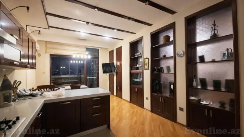 Satılır 3 otaqlı Mənzil Yeni tikili 185 m² 28 May m. - şəkil 17