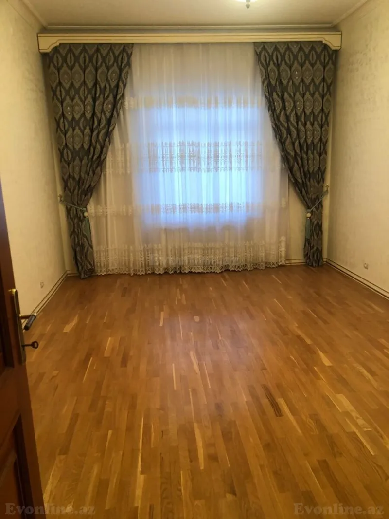 Kirayə verilir Ofis 380 m² Elmlər Akademiyası m. - şəkil 7