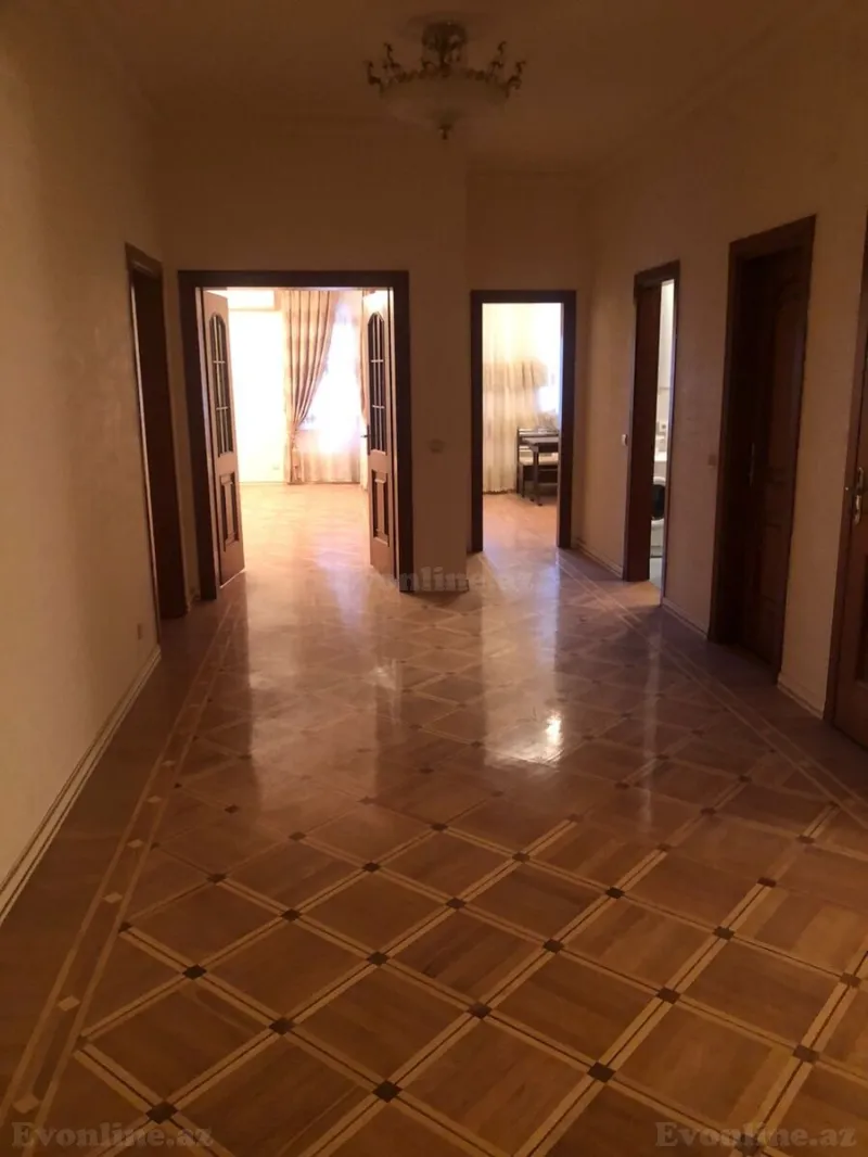 Kirayə verilir Ofis 380 m² Elmlər Akademiyası m. - şəkil 8