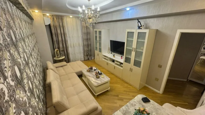 Kirayə verilir 3 otaqlı Mənzil Yeni tikili 80 m² Nəsimi m.