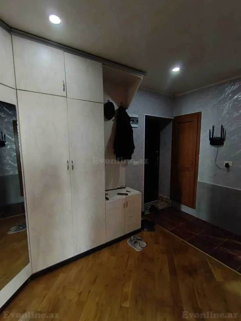 Bakı, Suraxanı r., Əmircanda 3 otaqlı mənzil satılır