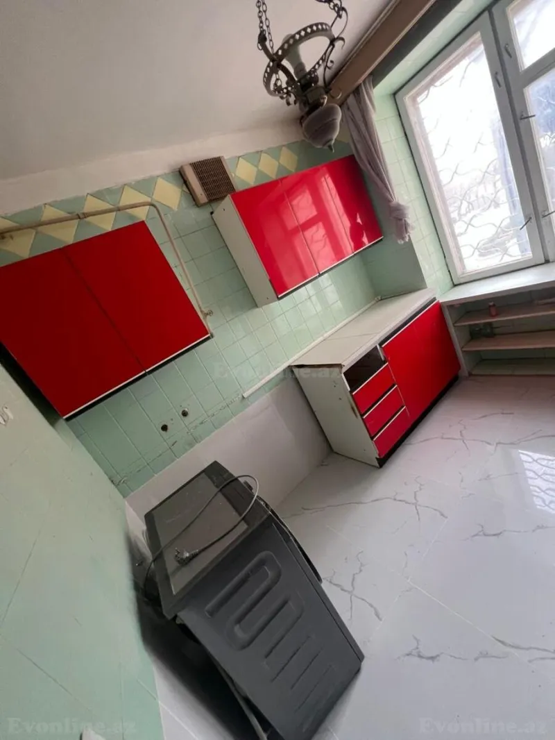 Satılır 3 otaqlı Mənzil Köhnə tikili 65 m² Nəsimi r. - şəkil 4