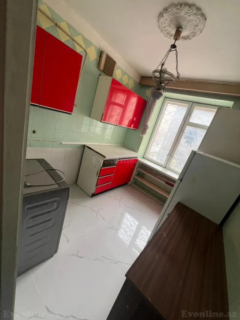 Satılır 3 otaqlı Mənzil Köhnə tikili 65 m² Nəsimi r. - şəkil 6